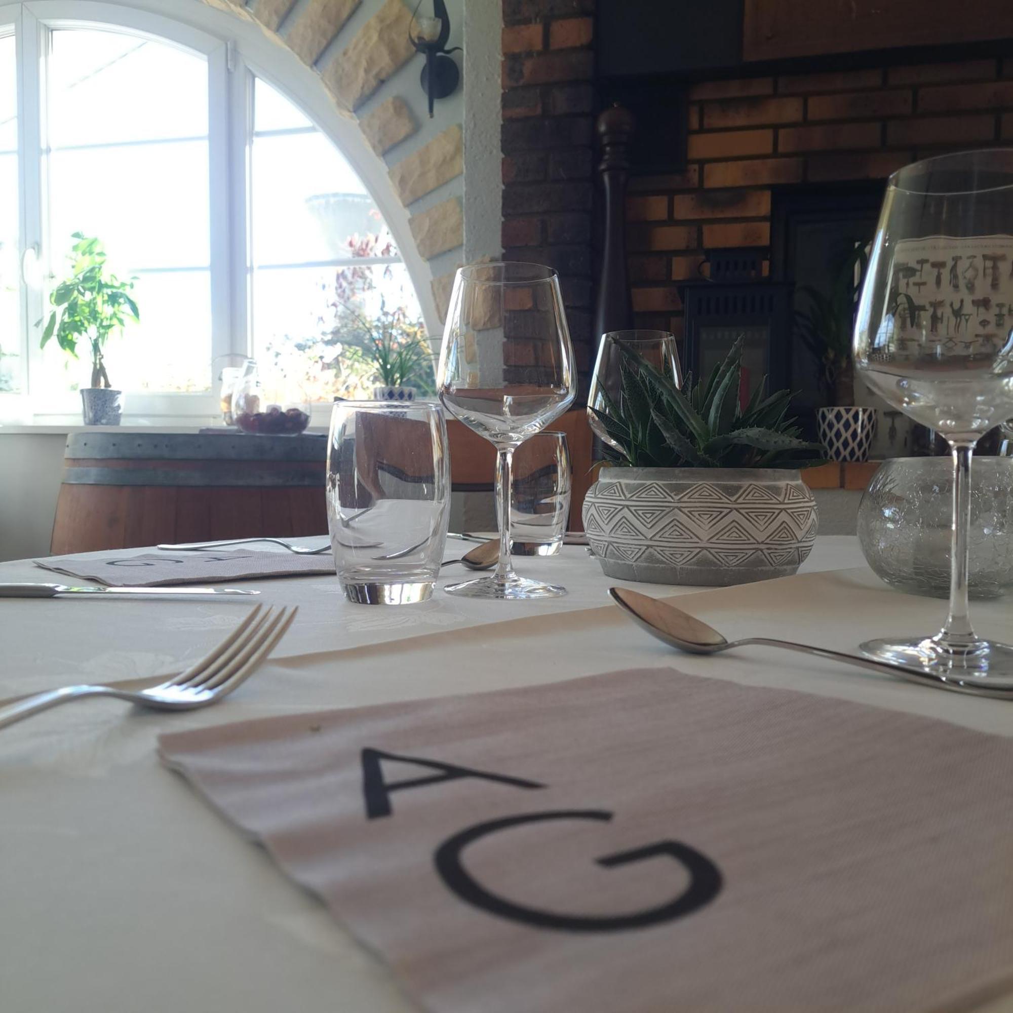 Logis L'Auberge Du Gros Silly-sur-Nied Екстер'єр фото