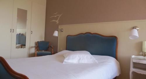 Logis L'Auberge Du Gros Silly-sur-Nied Екстер'єр фото