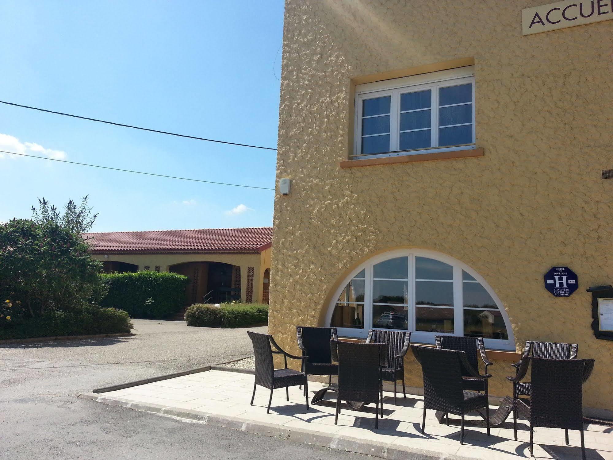 Logis L'Auberge Du Gros Silly-sur-Nied Екстер'єр фото