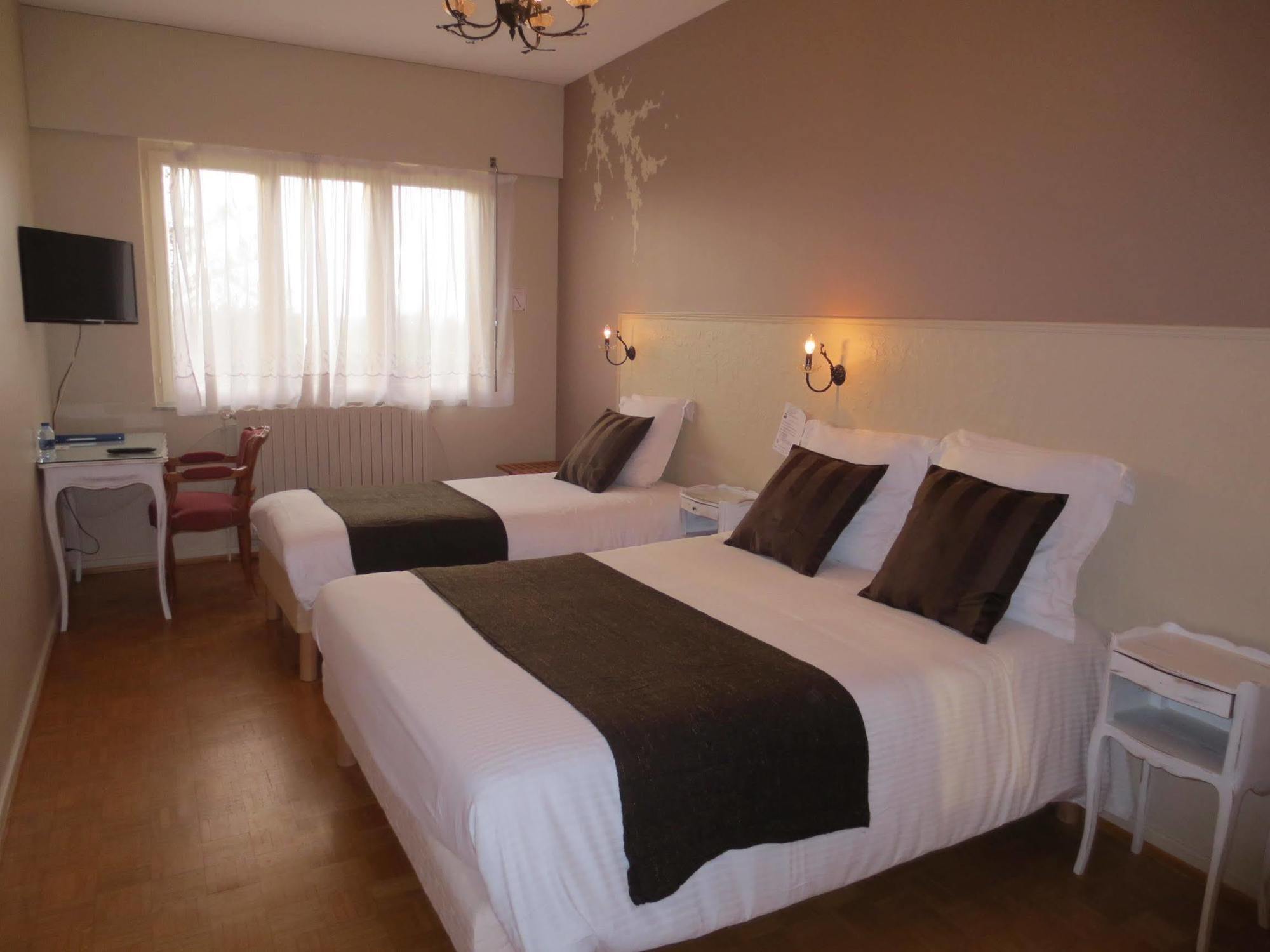 Logis L'Auberge Du Gros Silly-sur-Nied Екстер'єр фото